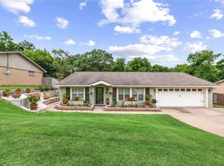 1008 Wedgewood Dr, Woodway, TX 76712