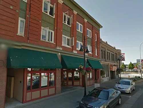 122 W Main St Photo 1
