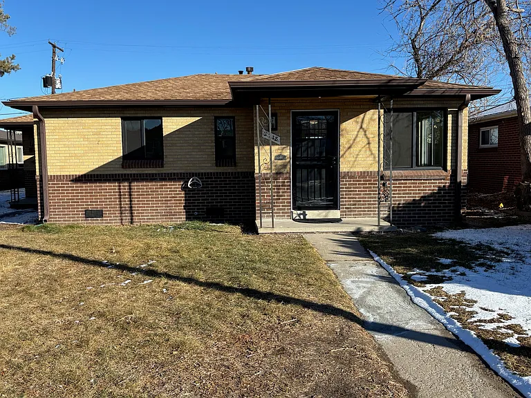 2218 Ames St — Photo 14