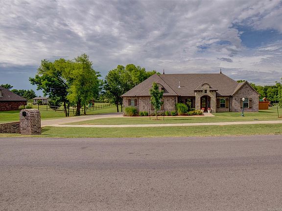 3rd image of 14843 E Fieldstone Dr N