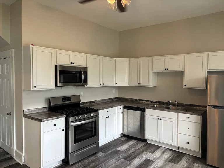1818 Cleveland Ave #1 — Photo 1
