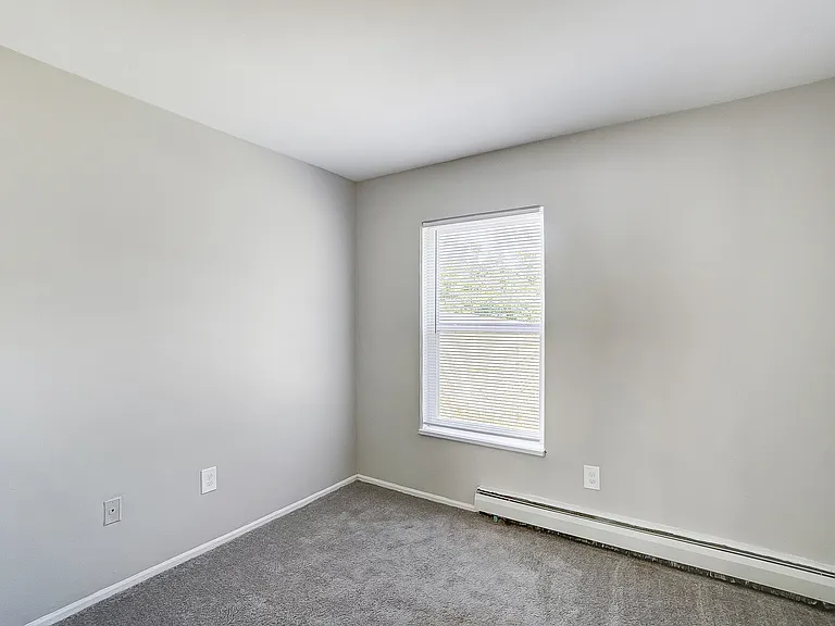 Chelsea Garden Apartments — Photo 12