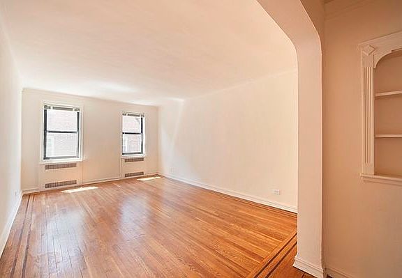 5th image of 6420 Saunders St APT B21