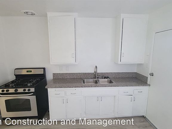 5th image of 15143 Erwin St APT 3