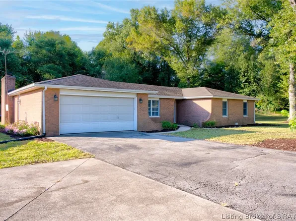 914 Henryville Bluelick Road, Henryville, IN 47126