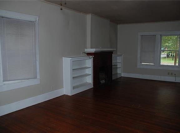 5th image of 1723 Woodlawn Ave