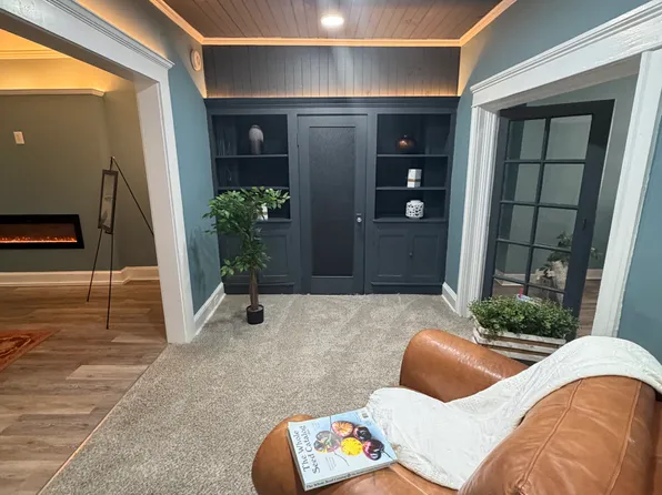 215 W 29th St APT 1, Baltimore, MD 21211