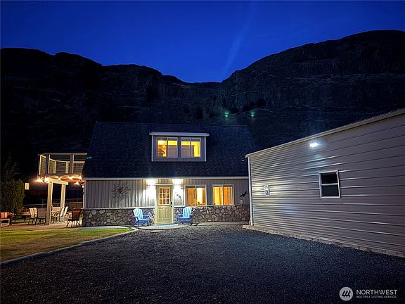 4th image of 453 Hunter Avenue SW