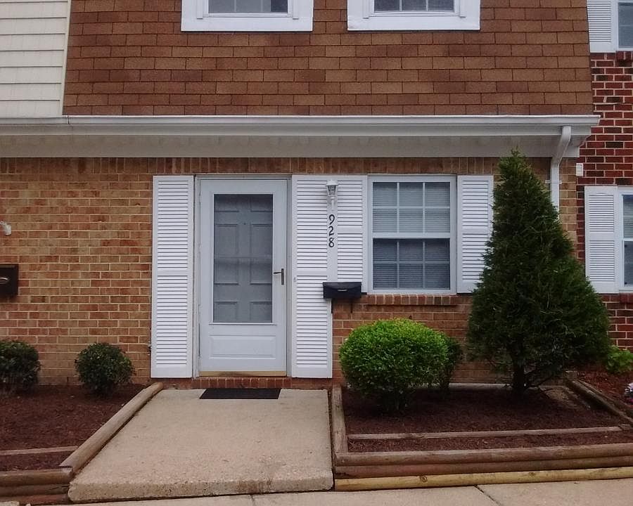 1st image of 928 Maryland Ave