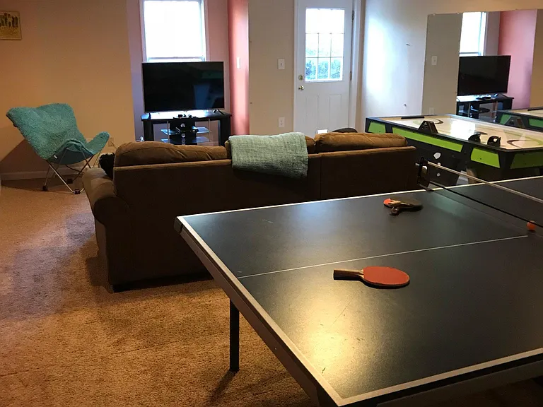 Partially finished daylight basement.
