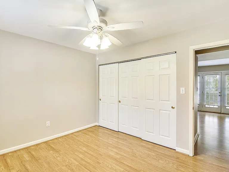 102 W Deer Park Rd — Photo 25
