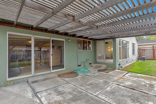 2nd image of 3455 Kenyon Dr