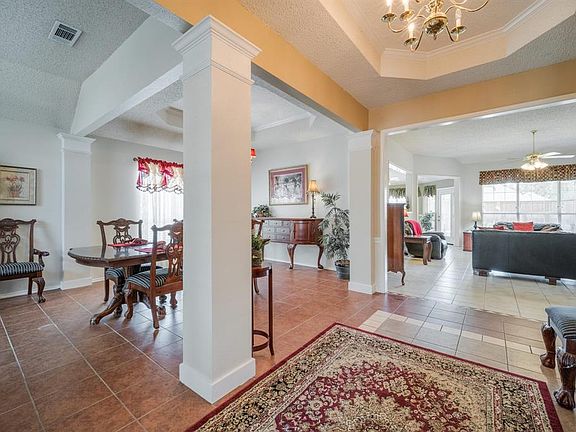 2nd image of 1340 Saddleback Ln
