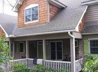 592 Whiteside Mountain Rd, Highlands, NC 28741