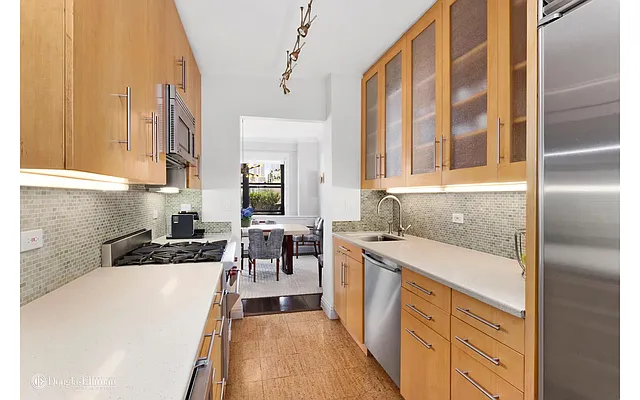 Sold by Douglas Elliman | media 10