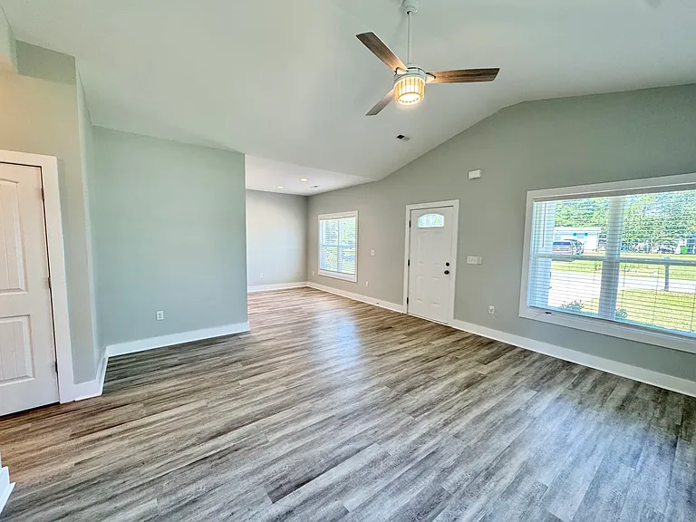 350 Dwight St — Photo 7
