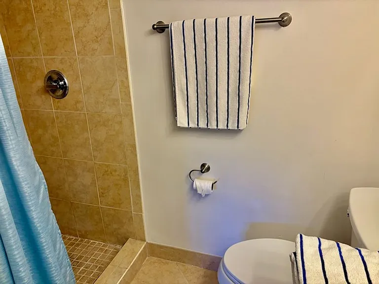 20 Greenbrier St #208 — Photo 8