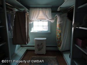 Walk in closet