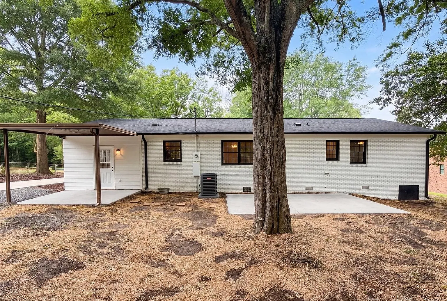 3 bed, 1800 sqft, $2,200 — Photo 2