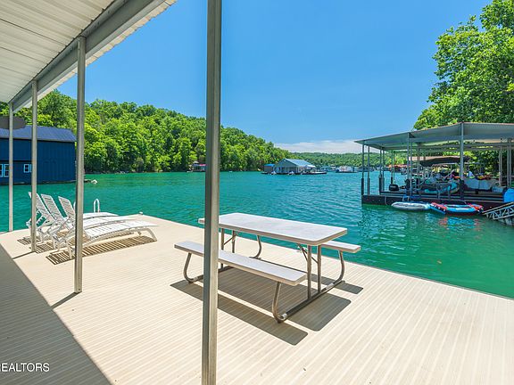 4th image of 147 Flat Lake Cir