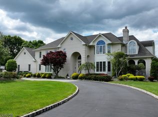 533 Horizon Way, Neshanic Station, NJ 08853