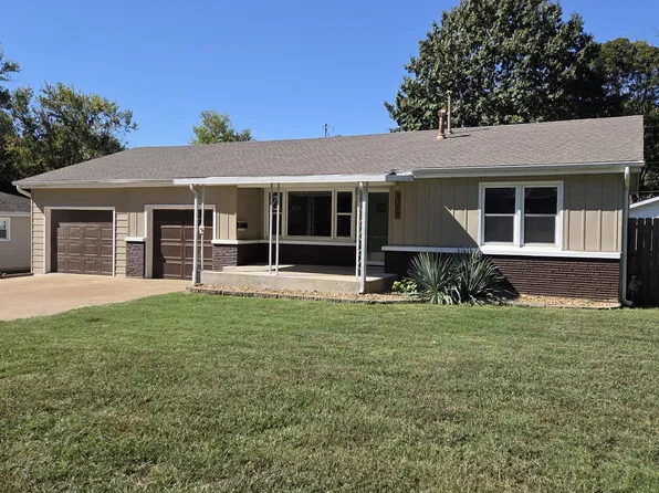 3049 S Parkview Avenue, Springfield, MO 65804