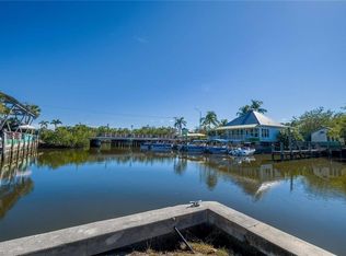 2977 Cypress St, Naples, FL 34112