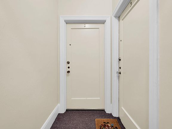 2nd image of 456 Lee St #2