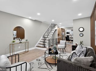 325 Roseberry St, Philadelphia, PA 19148