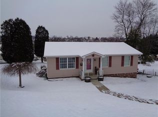 133 Yoder Ave, Mount Pleasant, PA 15666