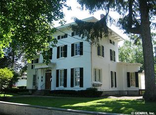 35 Catherine St, Lyons, NY 14489