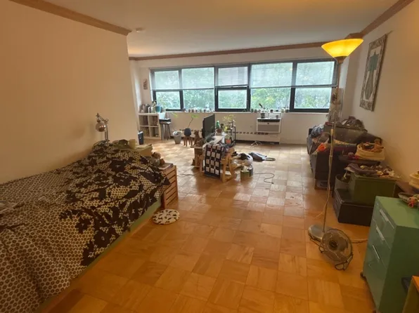 330 E. 46th Street image 1 of 7