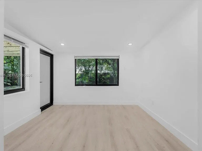 5220 SW 6th St — Photo 53