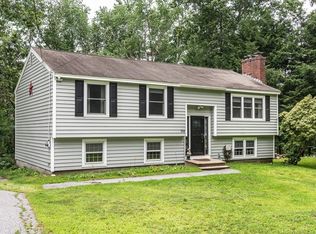 114 Garrison Rd, Chelmsford, MA 01824