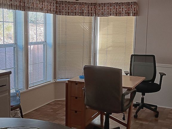 5th image of 2493 Hilltop Rd