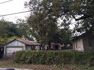 2nd image of 207 Covington Rd