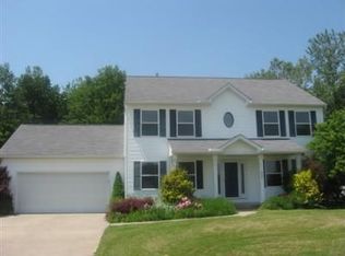 1057 Coopers Run, Amherst, OH 44001