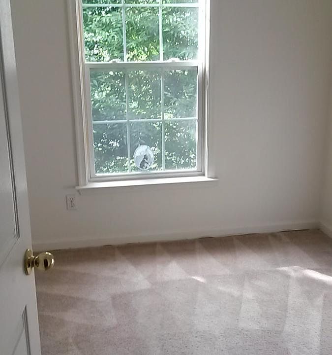 2nd image of 162 Othello Ct
