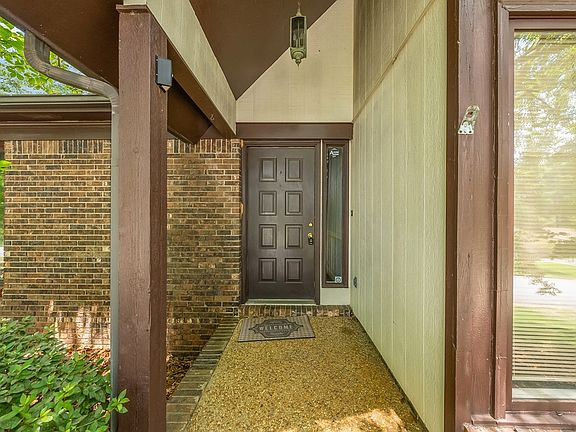 3rd image of 6954 Springlake Dr