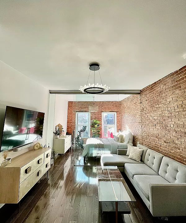 1st image of 343 E 51st St APT 5B