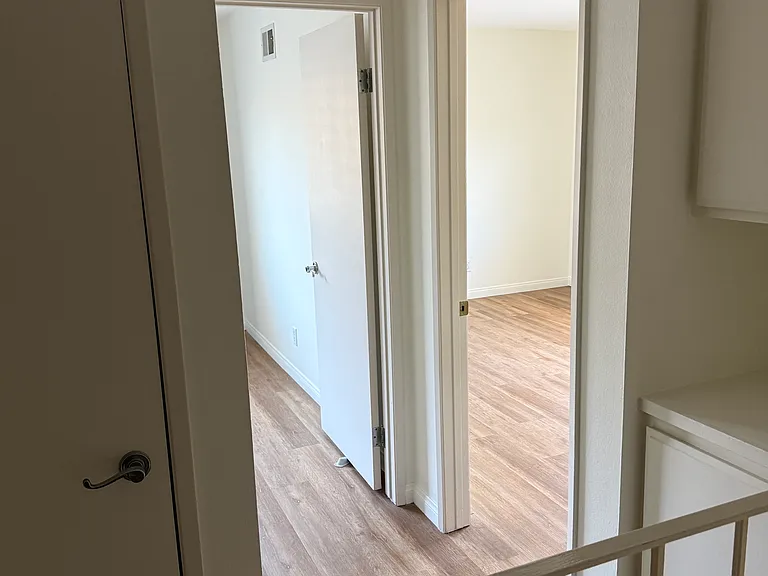 1186 Acadia Pl — Photo 7