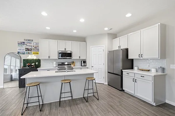 515 Kilkenny Ct — Photo 7