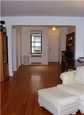 Rented by Metropolitan Res. Partners | media 32