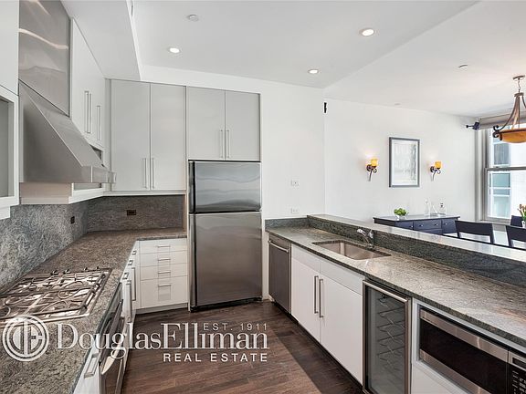 2nd image of 102-104 Fulton St #3W