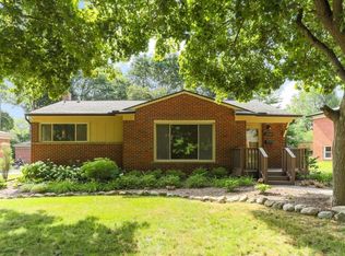 2329 Yorkshire Rd, Ann Arbor, MI 48104