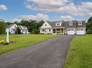18 Seneca Ln, Sandwich, MA 02563