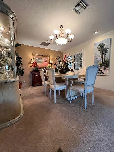 3 bed, 2084 sqft, $6,000 — Photo 4