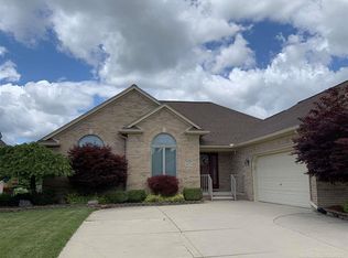 49259 Lehr Dr, Macomb, MI 48044