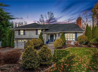 304 Country Club Rd, Waterbury, CT 06708