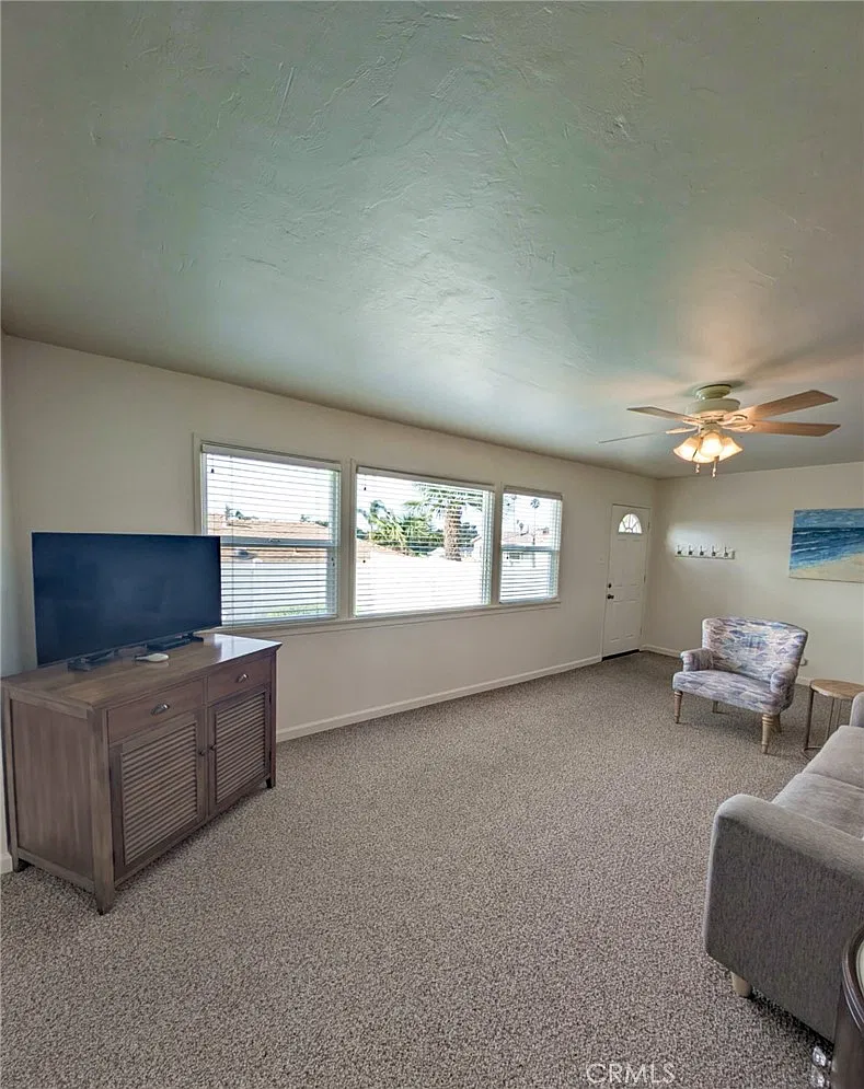 2 bed, 1000 sqft, $2,800 — Photo 4
